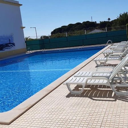 Falésia Beach Villa Olhos de Agua  Extérieur photo