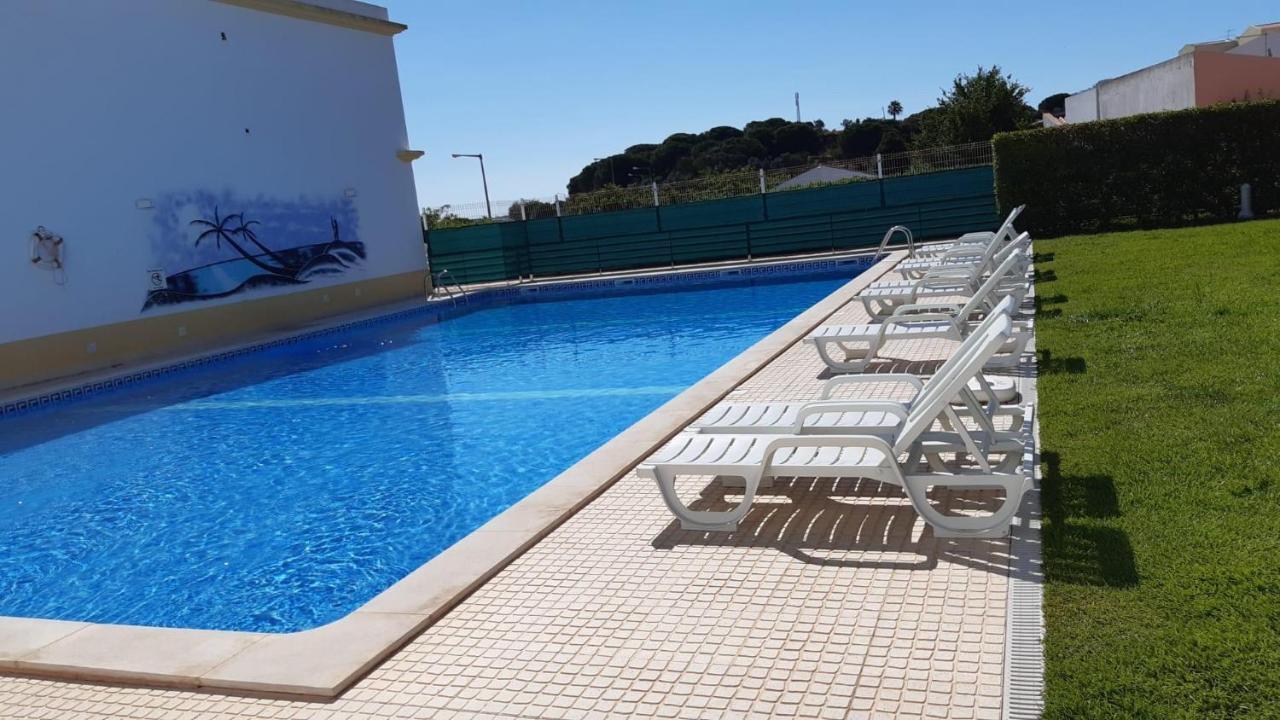 Falésia Beach Villa Olhos de Agua  Extérieur photo